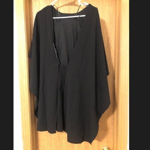 BLACK LuLu’s backless cape dress